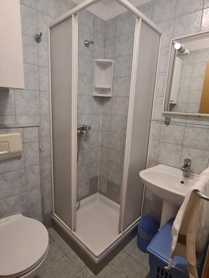 Apartmani Emily プーラ エクステリア 写真